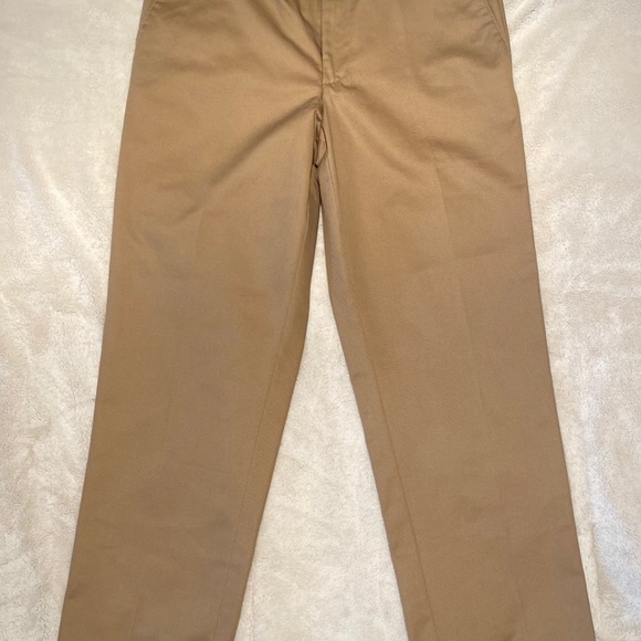Men's American Chino Flat Front Straight Fit Pant - Picture 4 of 10